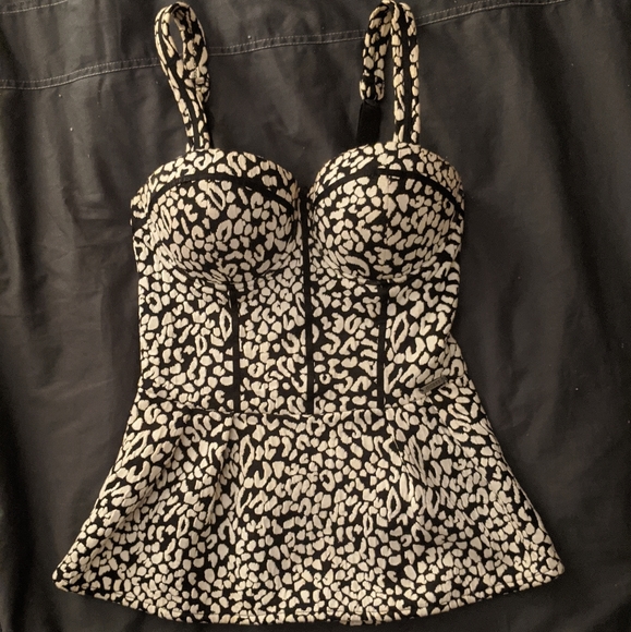 XS Guess Black and White animal print corset top - Picture 2 of 2